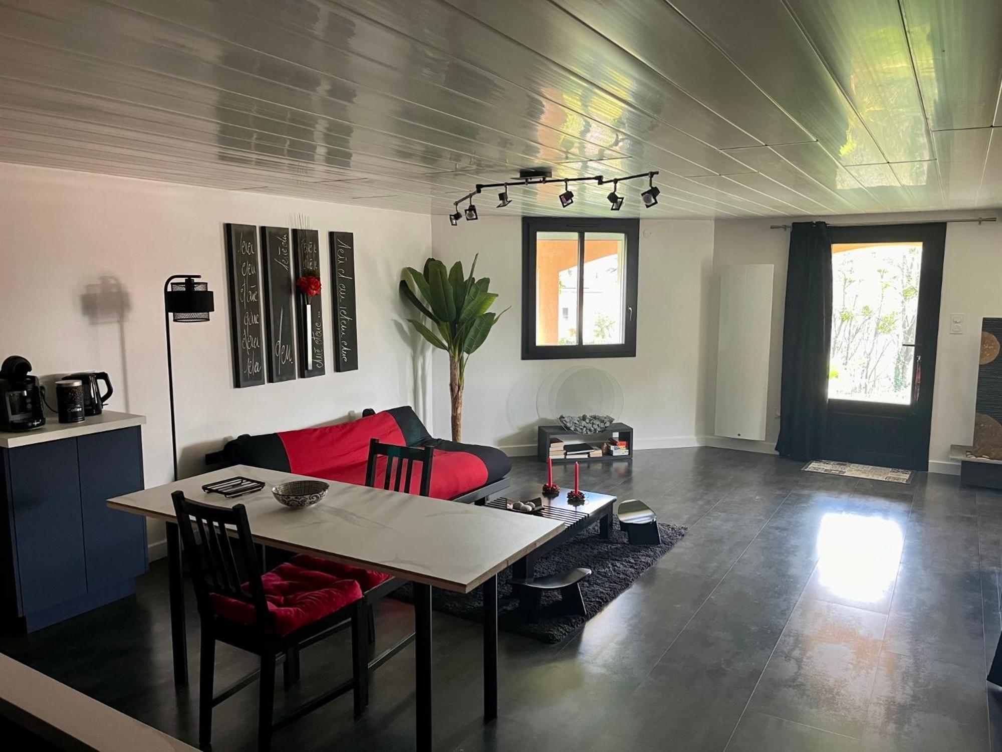 Comme Dans Un Ecrin - T2 De 50 M² Avec Jardin, Terrasse Et Piscine Apartamento Vernaison Exterior foto