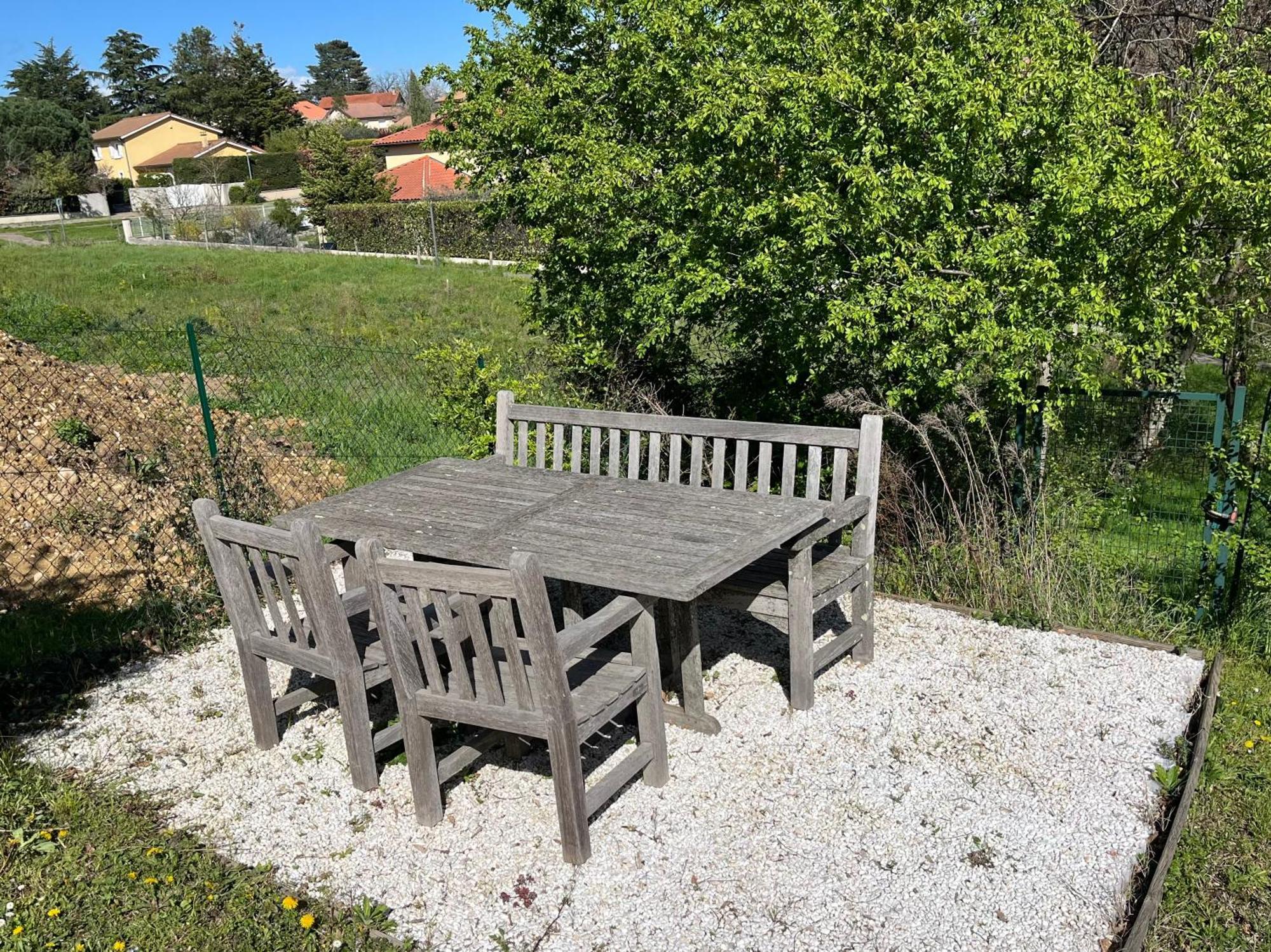Comme Dans Un Ecrin - T2 De 50 M² Avec Jardin, Terrasse Et Piscine Apartamento Vernaison Exterior foto