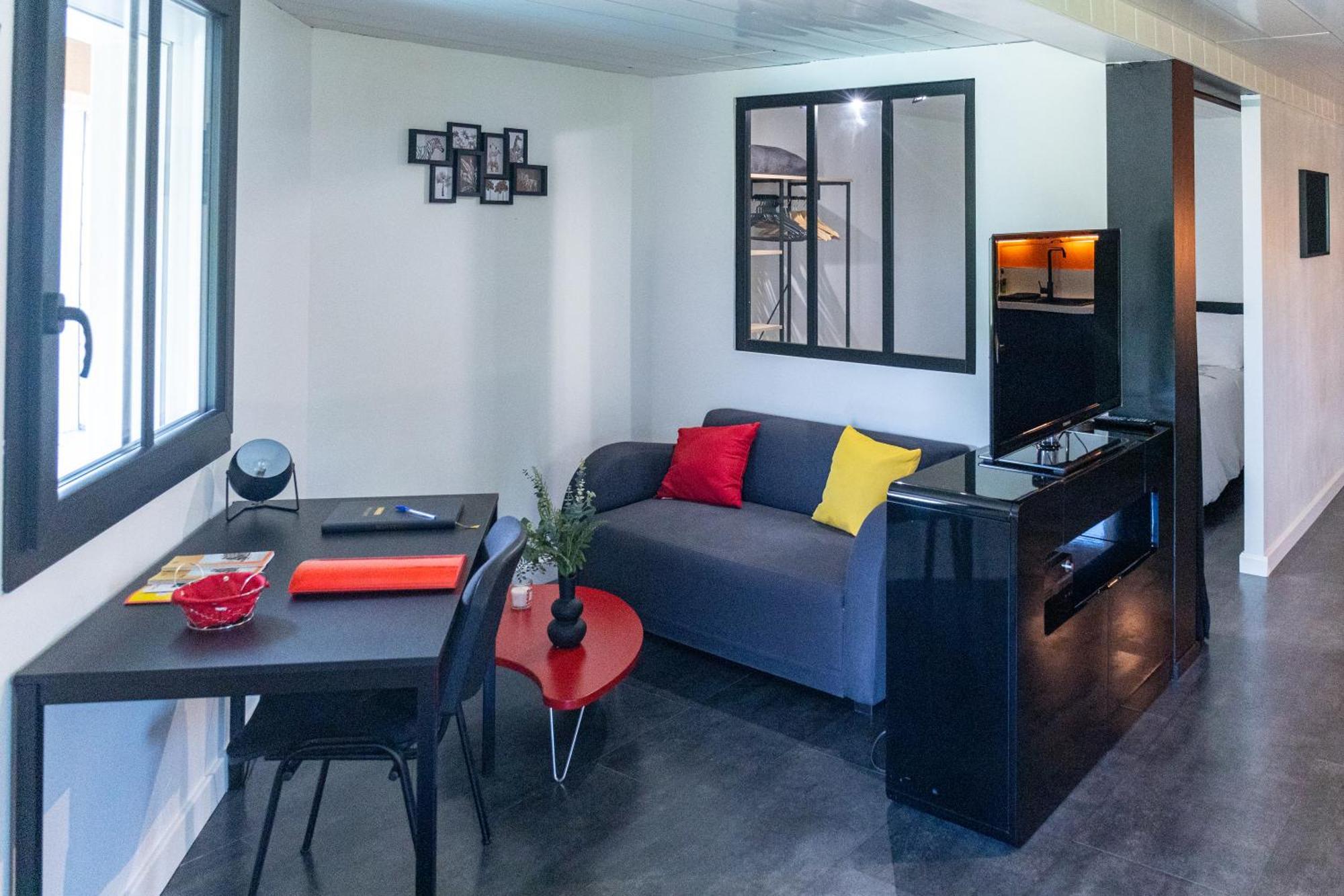Comme Dans Un Ecrin - T2 De 50 M² Avec Jardin, Terrasse Et Piscine Apartamento Vernaison Exterior foto